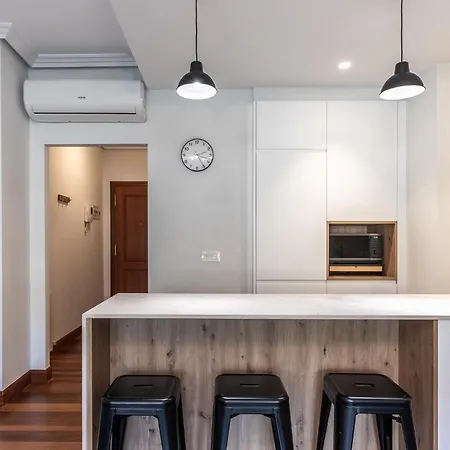 Apartamento Moderno Y Acogedor En El Corazón De Bilbau